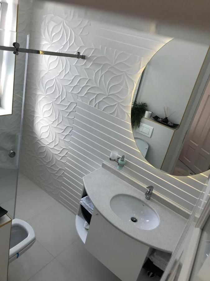 Victoria Luxury Apartment 11 Бухарест Экстерьер фото